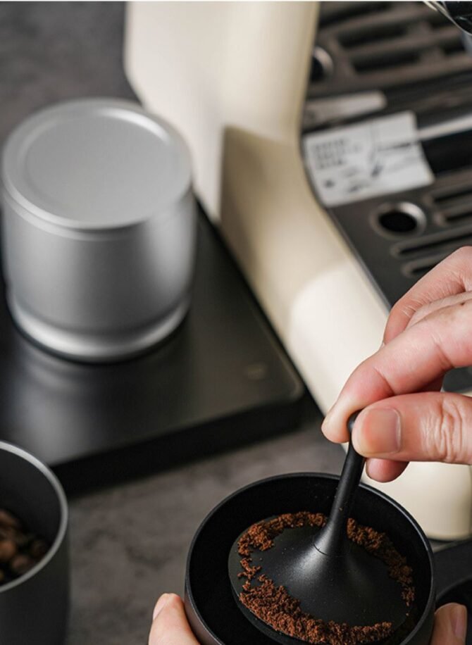 58mm Aluminum Alloy Coffee Grounds Dosing Cup with Lid – Anti-Spill - Image 5